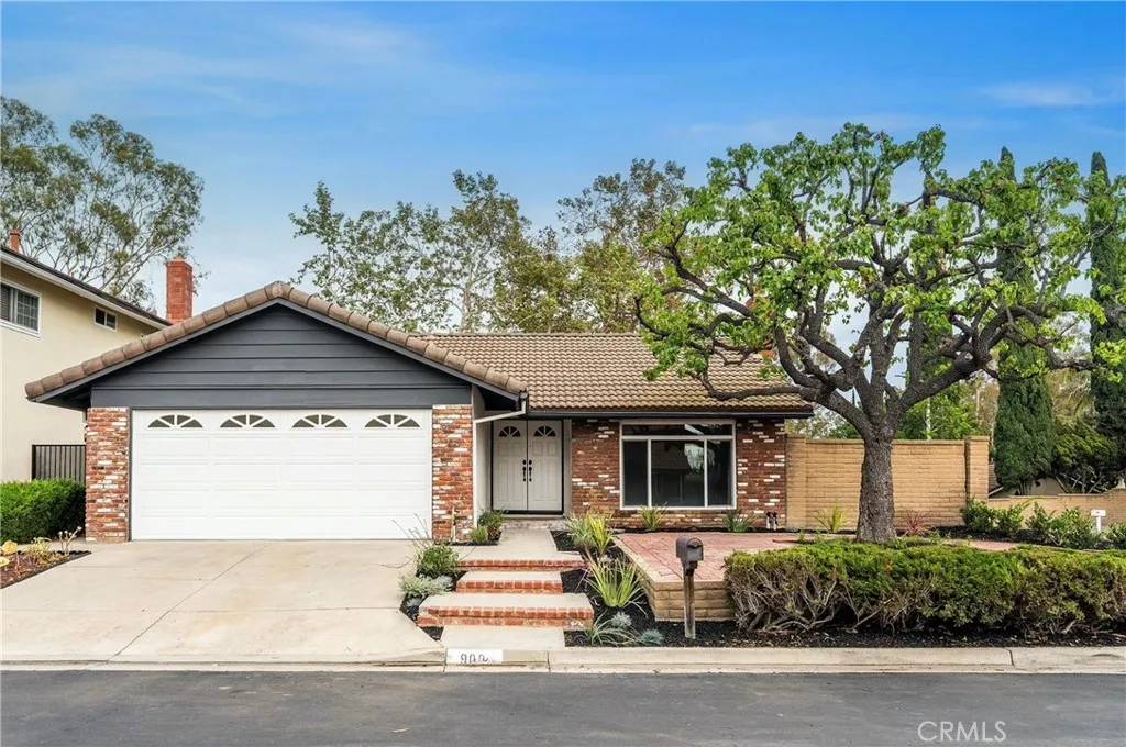 Fullerton, CA 92833,900 Ashton Place
