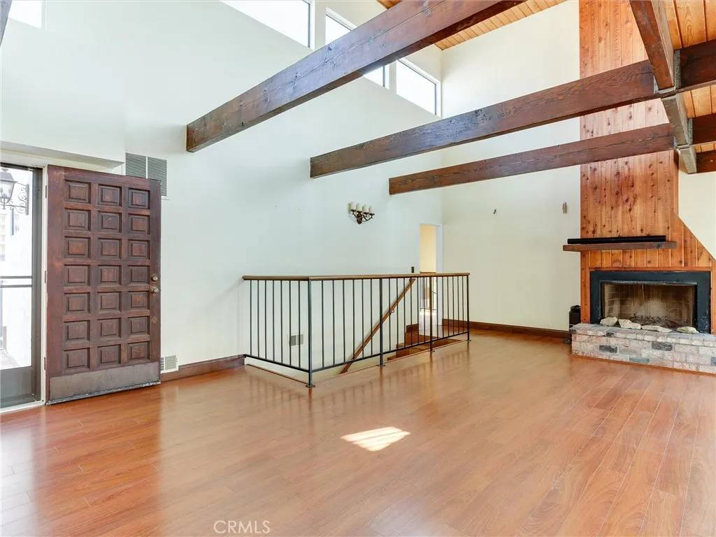 Hermosa Beach, CA 90254,834 15th