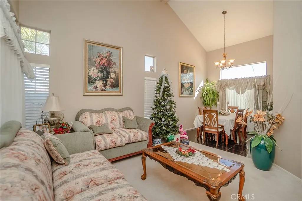 Rialto, CA 92377,3727 Palmetto Ave.