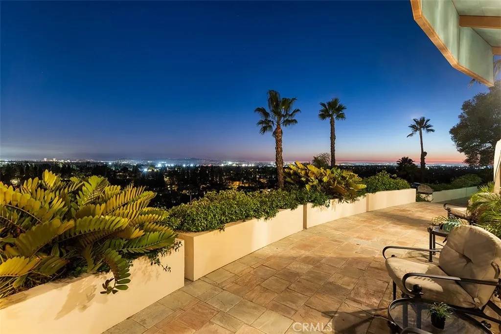 North Tustin, CA 92705,2261 Liane Lane