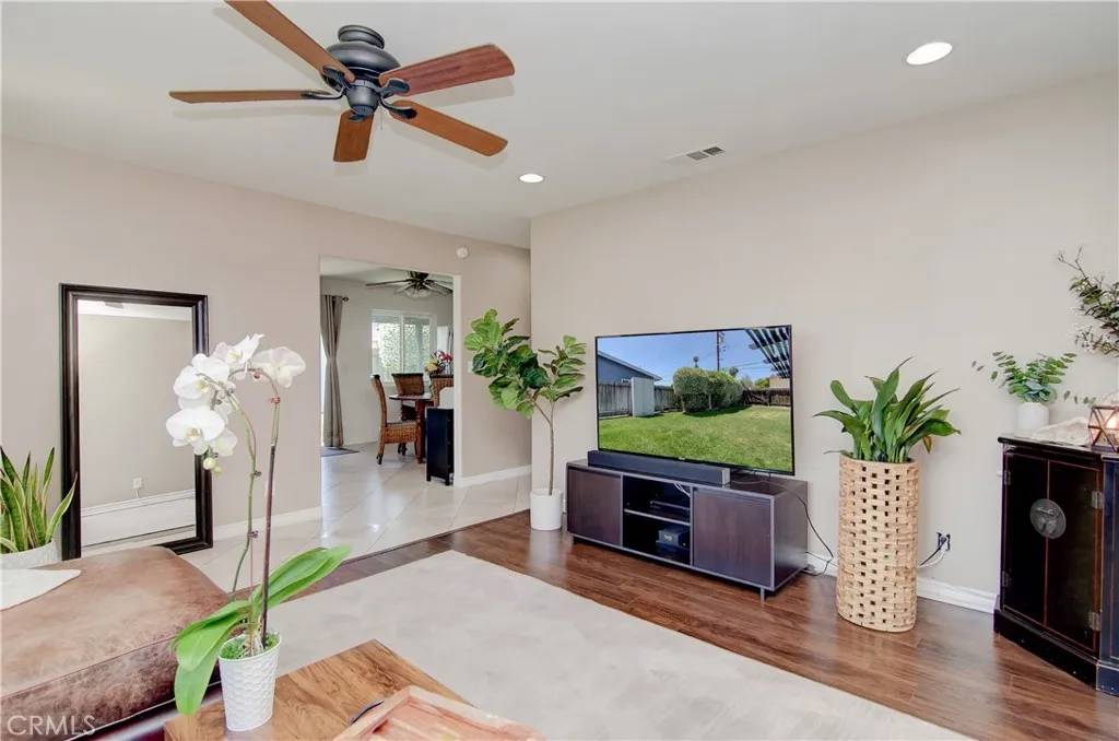 Costa Mesa, CA 92626,3037 Garfield Avenue