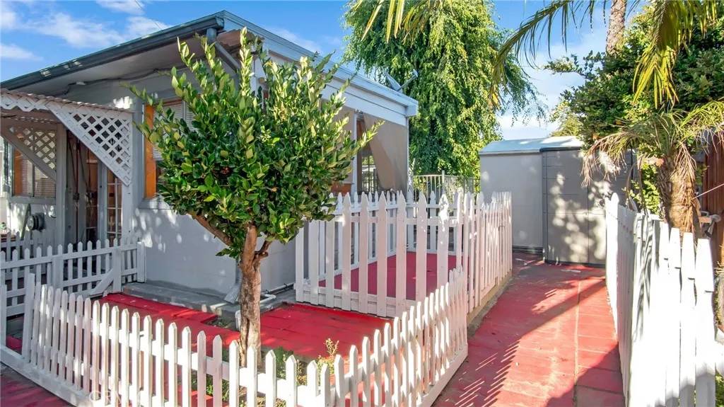 San Gabriel, CA 91775,8735 E Fairview Avenue
