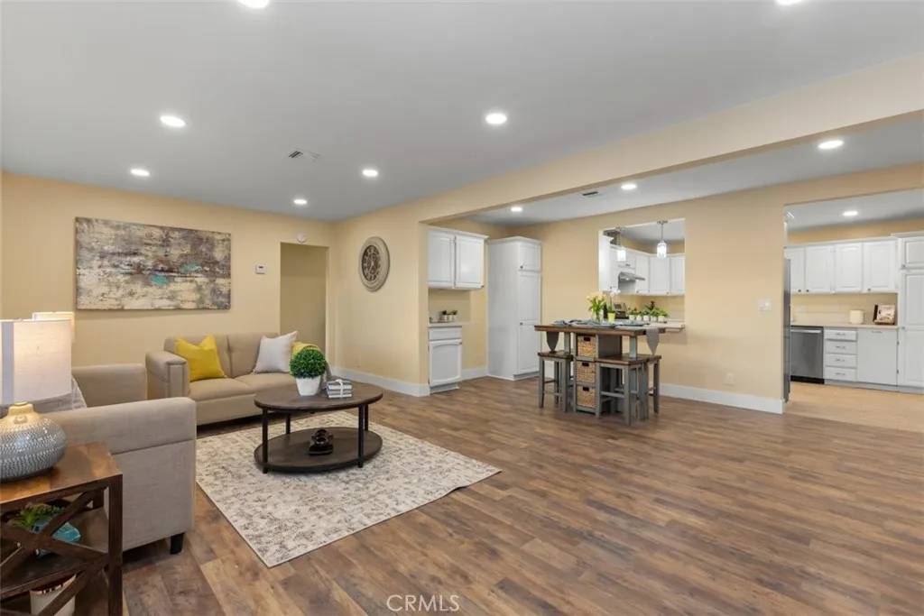 Anaheim, CA 92801,222 N Berniece Drive