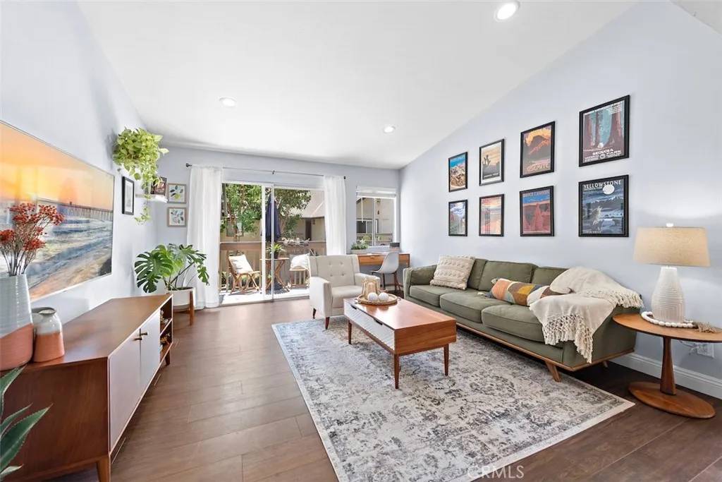 Lake Forest, CA 92630,26046 Serrano Court #83