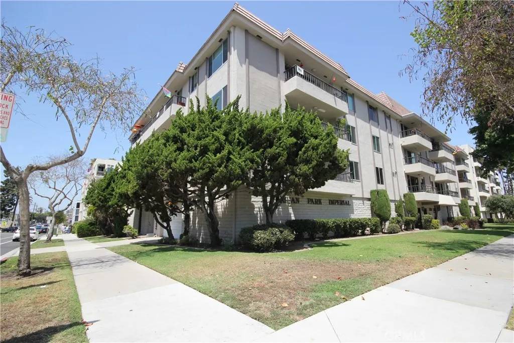 Long Beach, CA 90803,2121 E 1st Street #304
