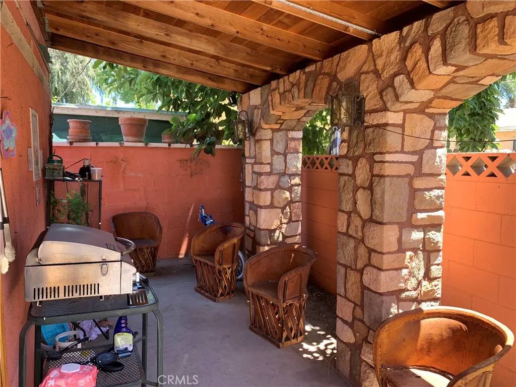 South Gate, CA 90280,4066 Southern Avenue