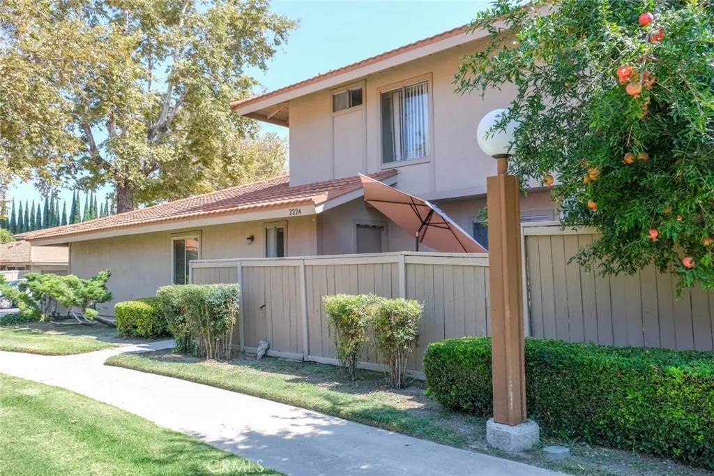 Tustin, CA 92780,2224 Barberry Road