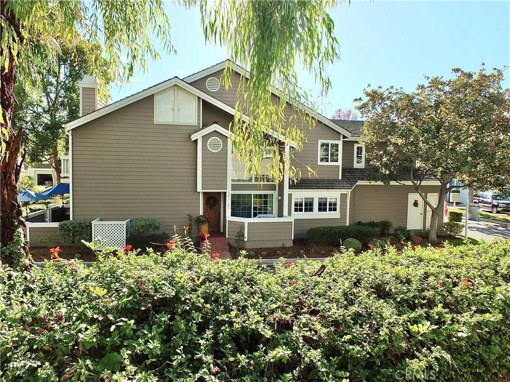 Long Beach, CA 90803,501 Medford Court #101