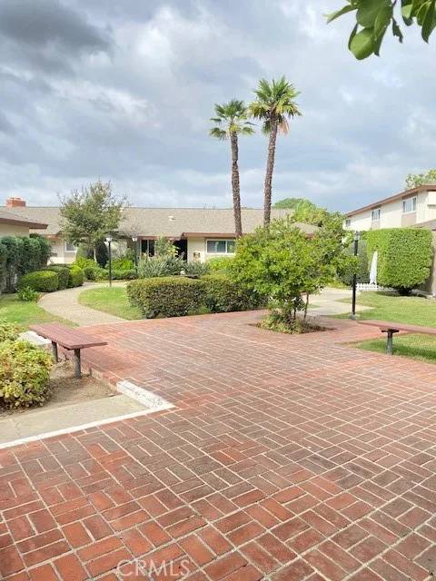 Tustin, CA 92780,441 E 1st Street