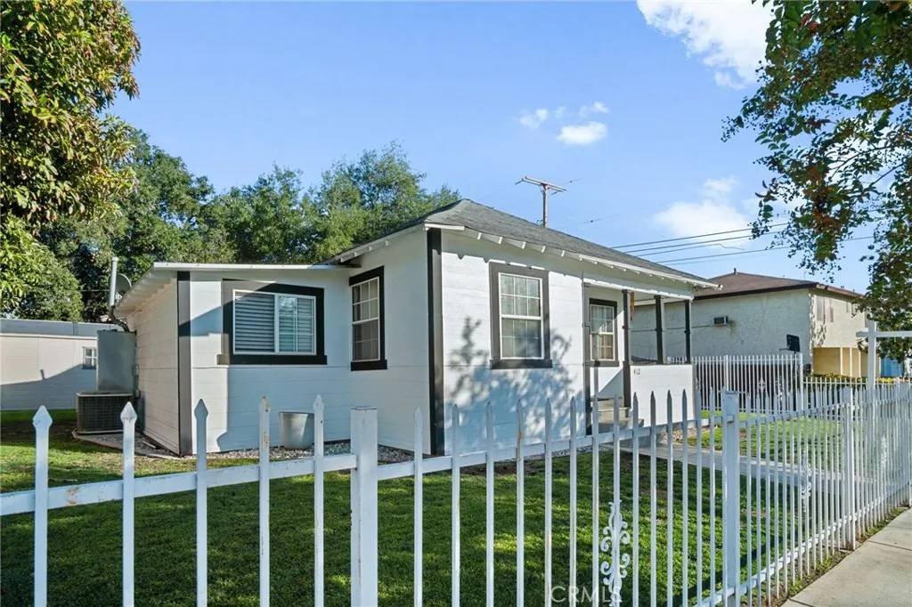Monrovia, CA 91016,412 S Heliotrope