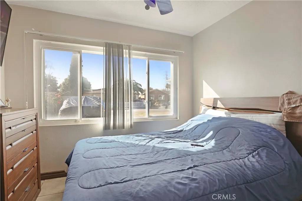 Paramount, CA 90723,7347 Lugo Avenue