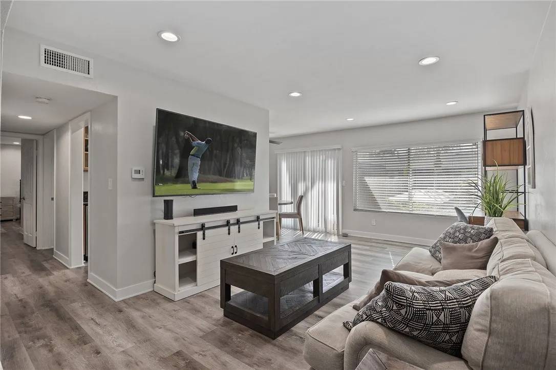 La Habra, CA 90631,1400 W Lambert Road #187