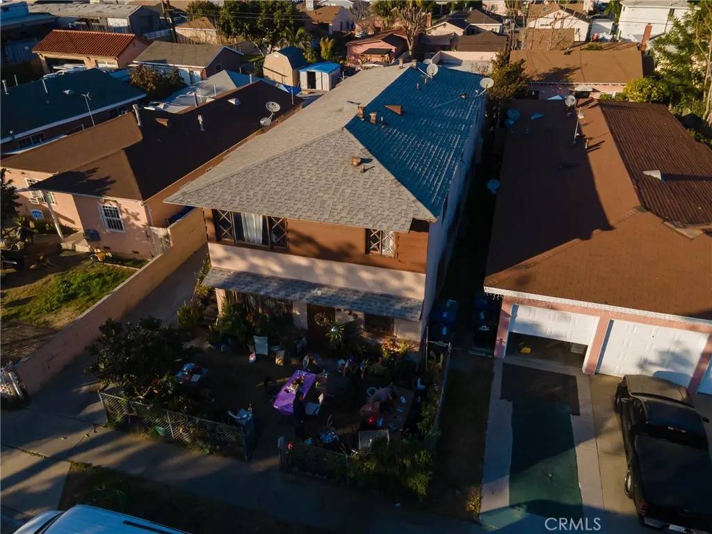 South Gate, CA 90280,5139 Wood Avenue