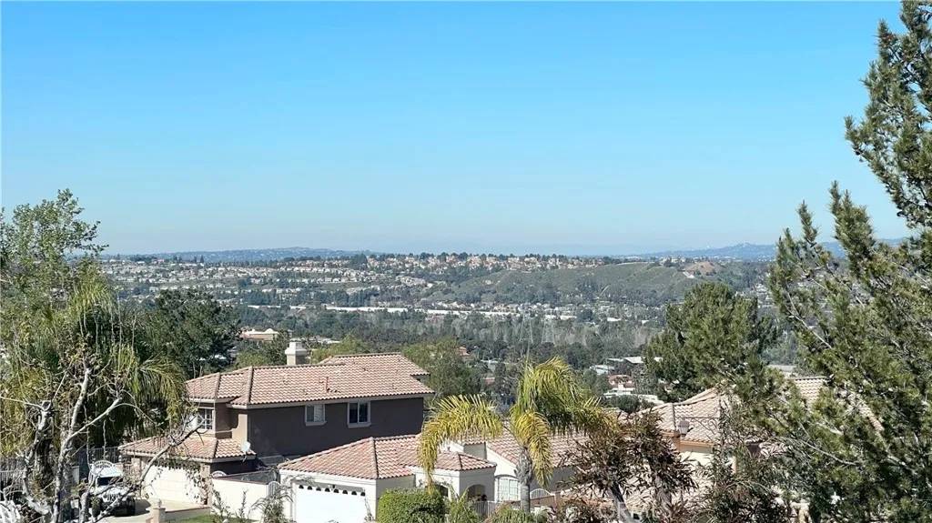 Anaheim Hills, CA 92808,405 S Laureltree Drive