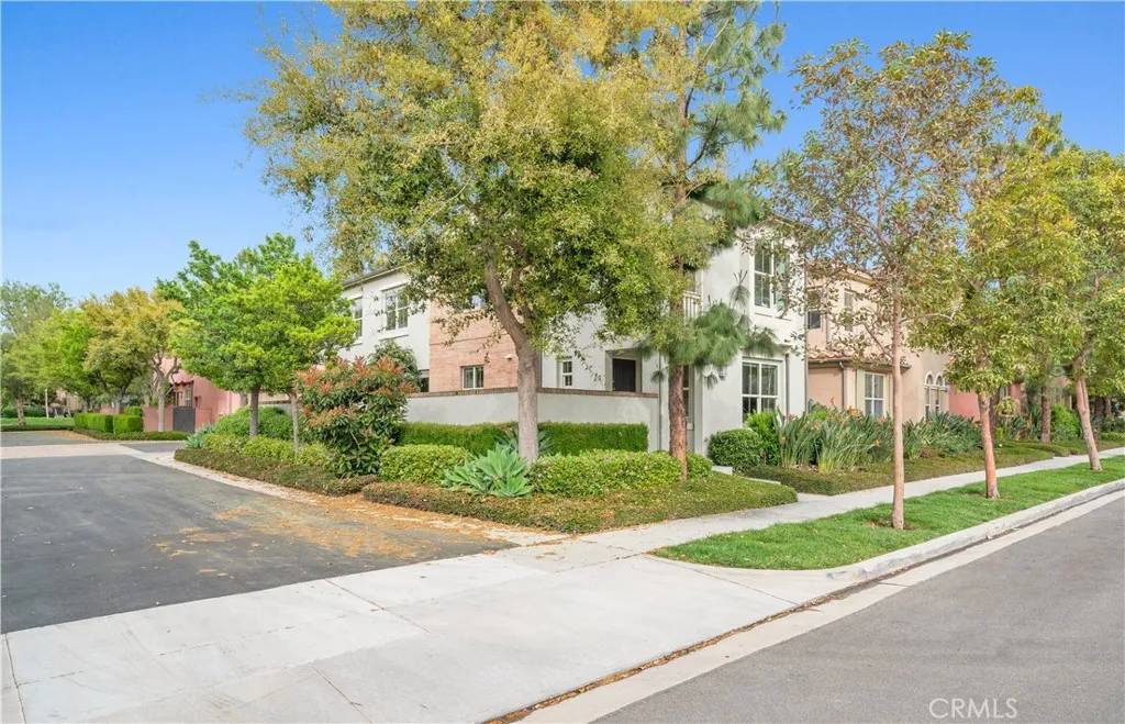 Irvine, CA 92618,63 Homeland