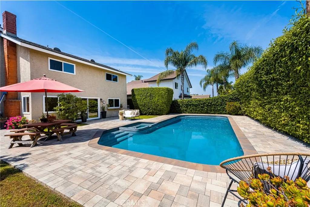 Tustin, CA 92780,17661 Limetree