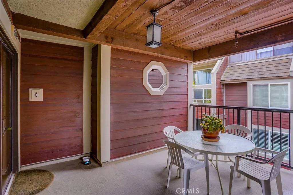 Marina Del Rey, CA 90292,4200 Via Dolce #330