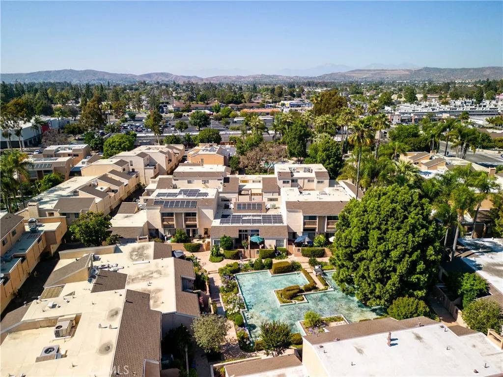 Fullerton, CA 92831,2946 Pembroke Court