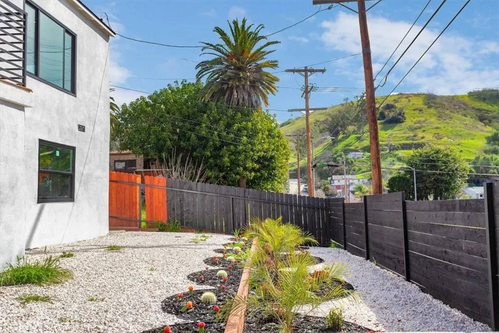 Los Angeles, CA 90031,3527 Flora Avenue