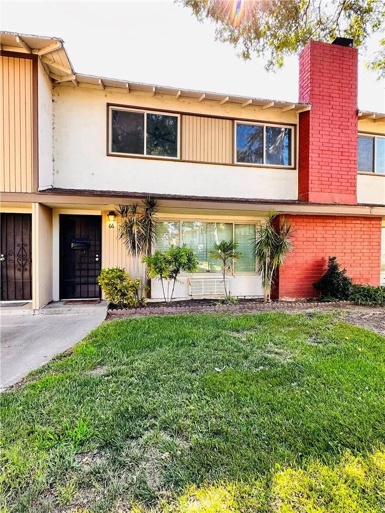 Tustin, CA 92780,1722 Mitchell Avenue #66