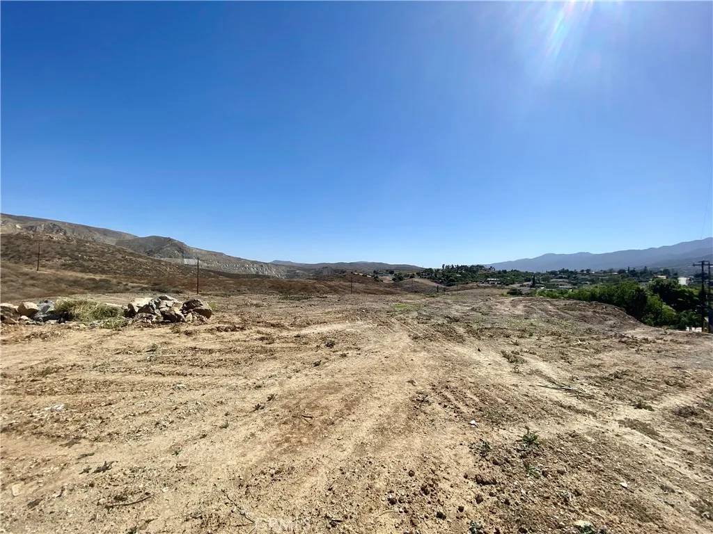 Corona, CA 92881,19217 Ferrer