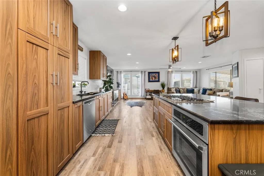 Huntington Beach, CA 92649,16222 Monterey #373