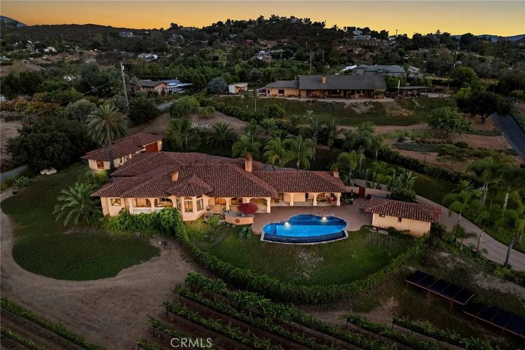 Valley Center, CA 92082,30403 Toronga Way