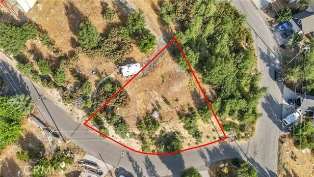 Lake Arrowhead, CA 92352,26867 Inyo