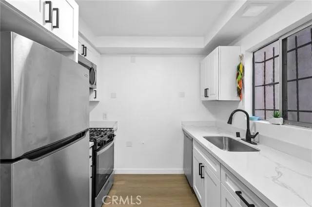 Inglewood, CA 90302,410 N Market Street #7