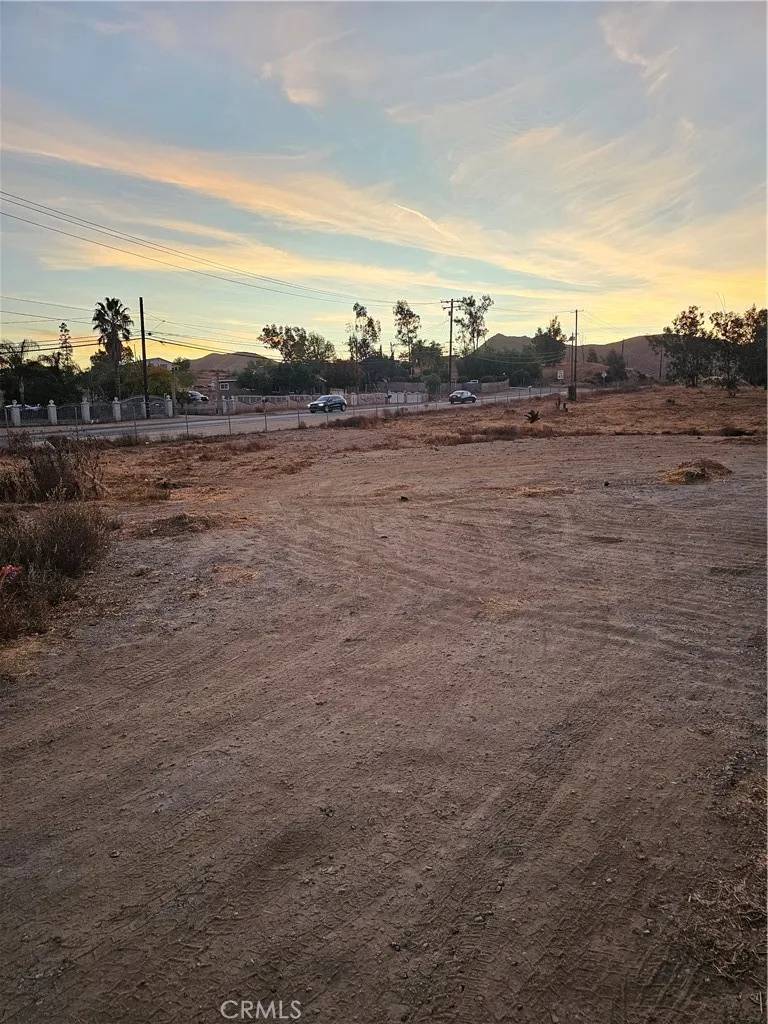 Perris, CA 92570,0 Ellis