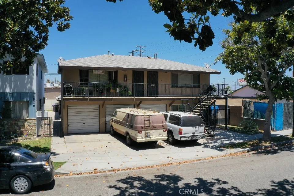 Long Beach, CA 90805,1921 E Washington Street