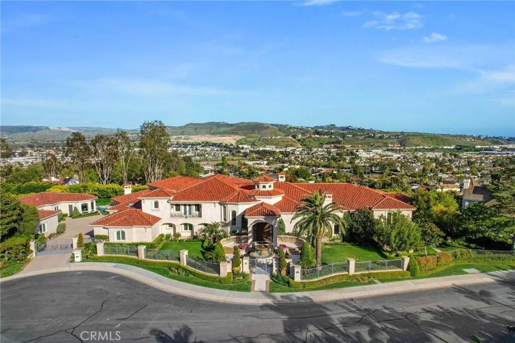 Laguna Niguel, CA 92677,12 Morning Dove