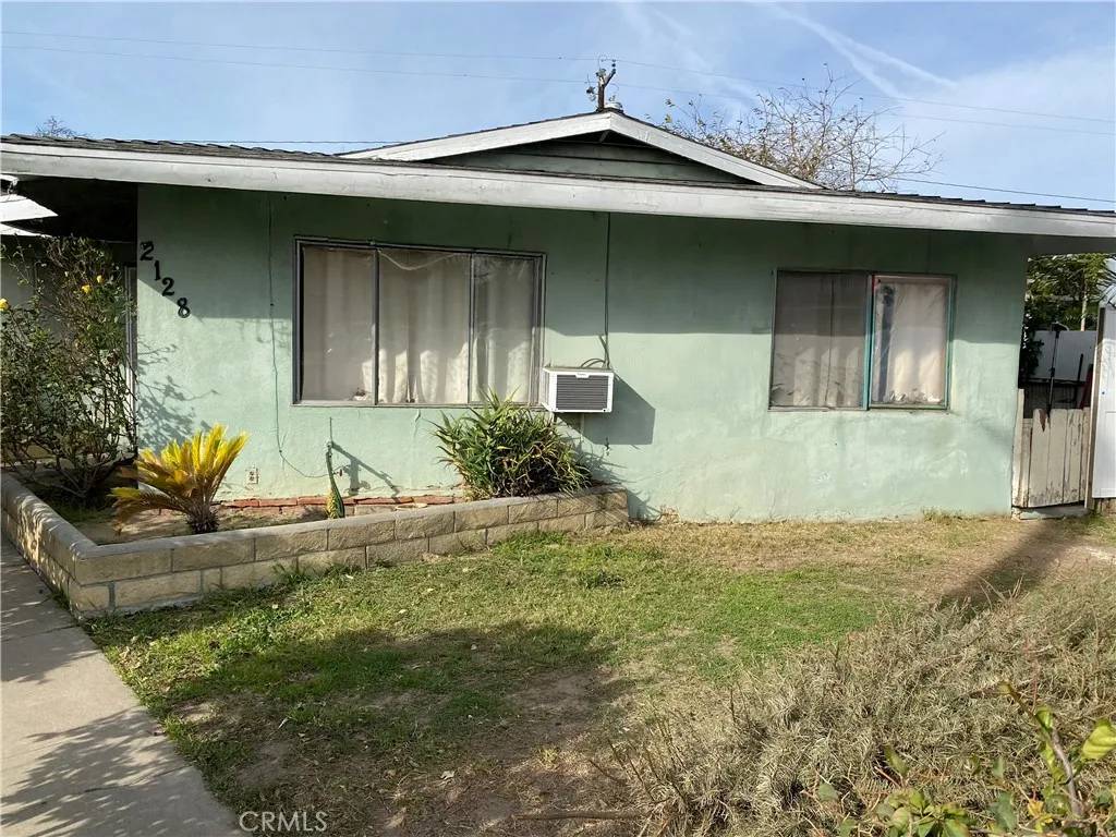 Santa Ana, CA 92706,2128 N Bristol Street