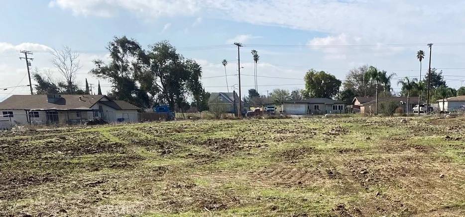 Jurupa Valley, CA 92509,0 42nd