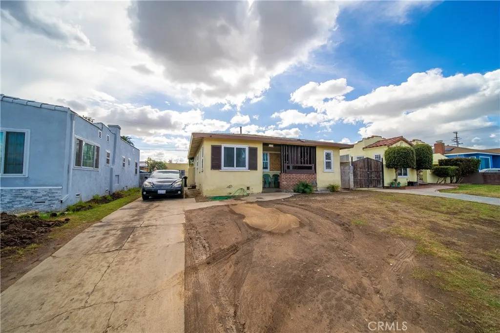 Los Angeles, CA 90044,1324 W 101st Street