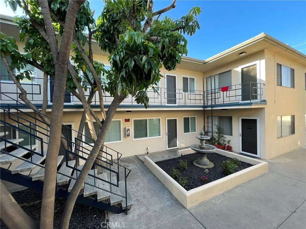 Long Beach, CA 90808,4635 N Bellflower Boulevard