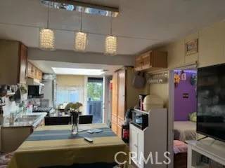 Santa Ana, CA 92703,221 COLOGNE DR