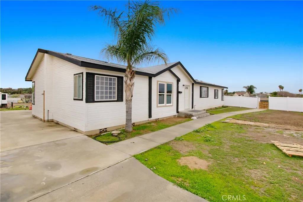 Menifee, CA 92584,27321 La Piedra Road