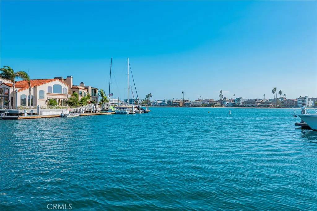 Long Beach, CA 90803,15 The Colonnade