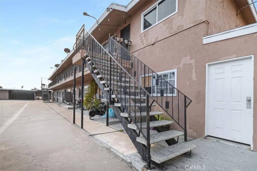 Cudahy, CA 90201,4434 Clara Street