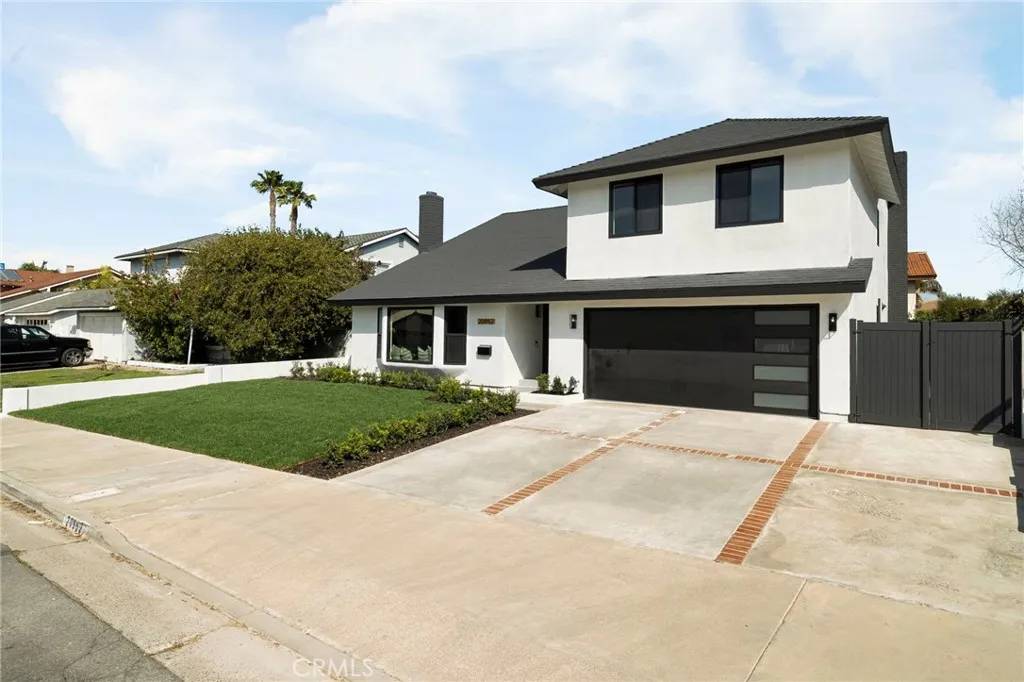 Huntington Beach, CA 92646,20952 Queens Park Lane