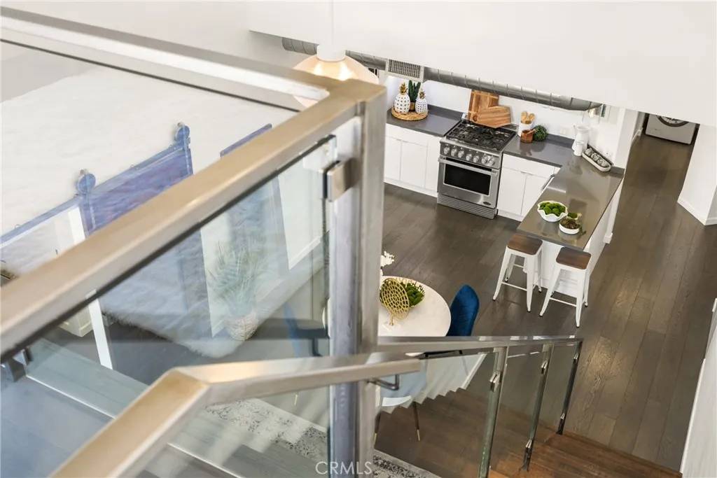 West Hollywood, CA 90048,660 N Sweetzer Avenue #302