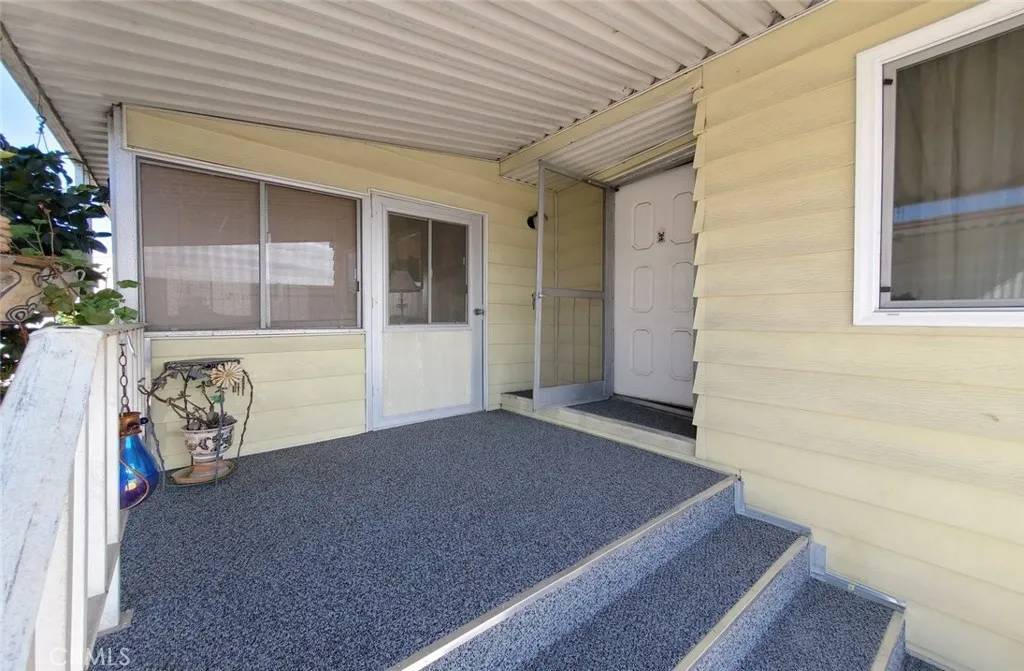 Westminster, CA 92683,15300 MAGNOLIA #100