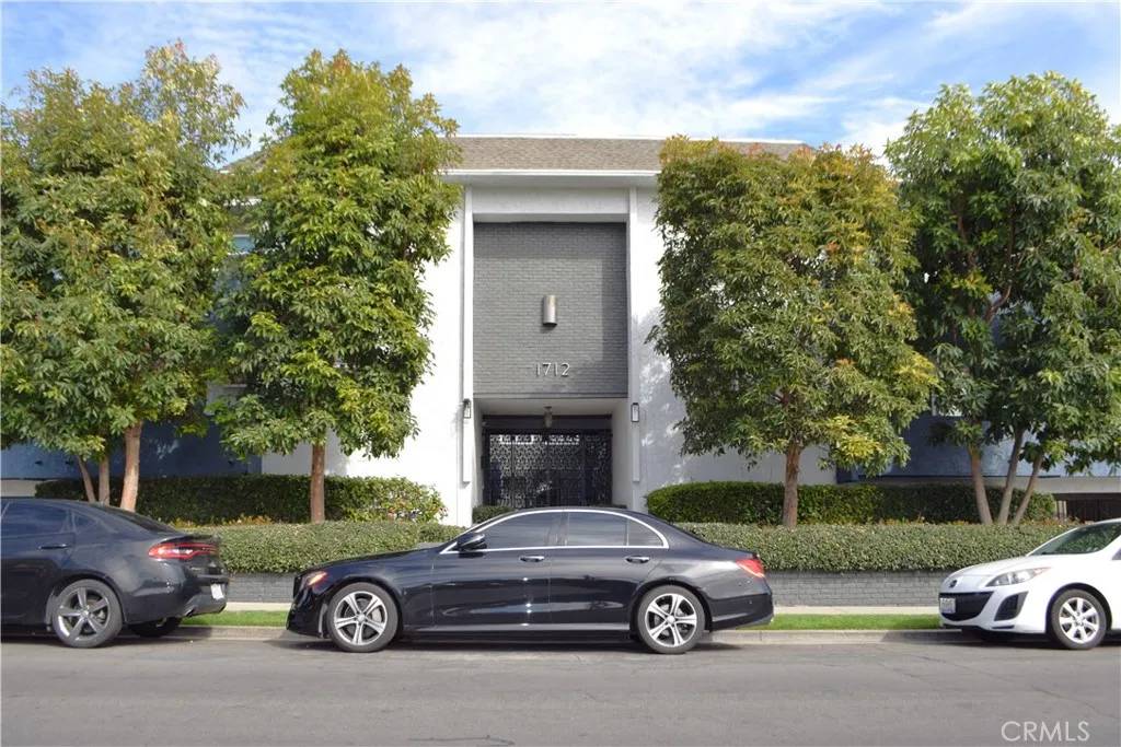 Los Angeles, CA 90025,1712 Colby Avenue #105