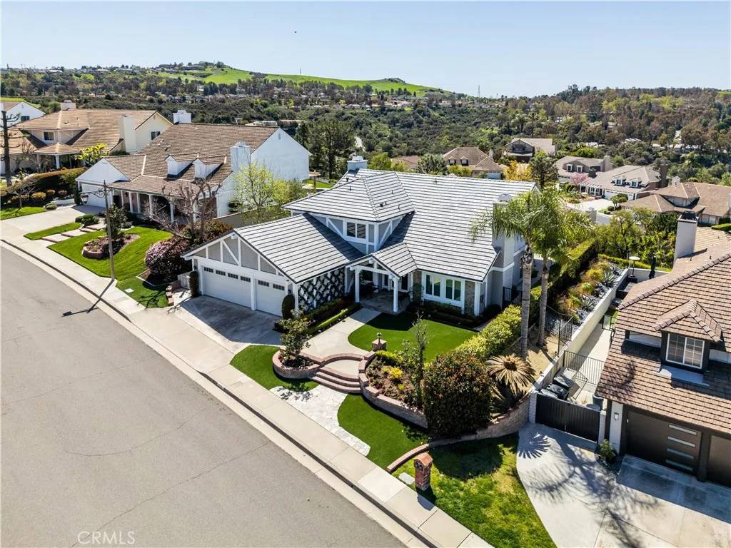 Anaheim Hills, CA 92807,755 S Goldfinch Way