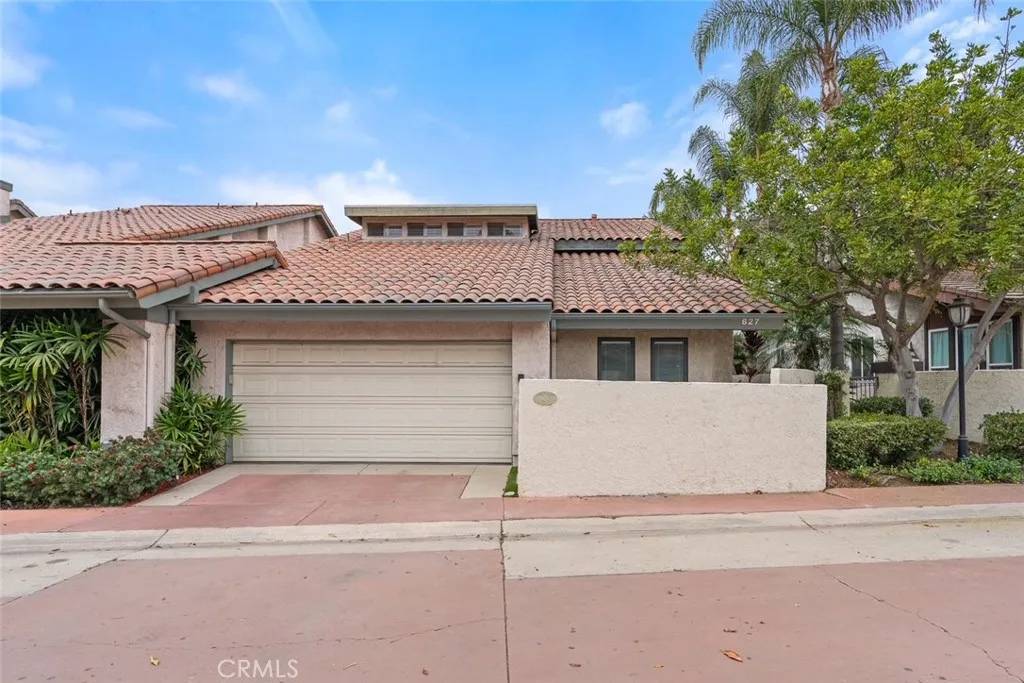 Long Beach, CA 90807,627 Avery Place