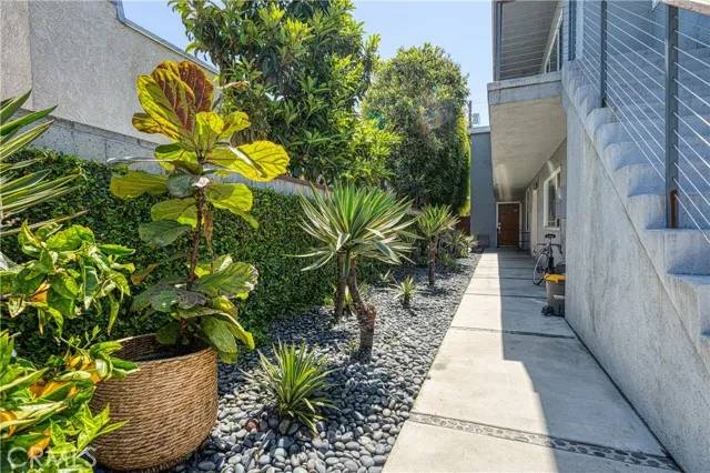 Venice, CA 90291,828 Indiana Avenue