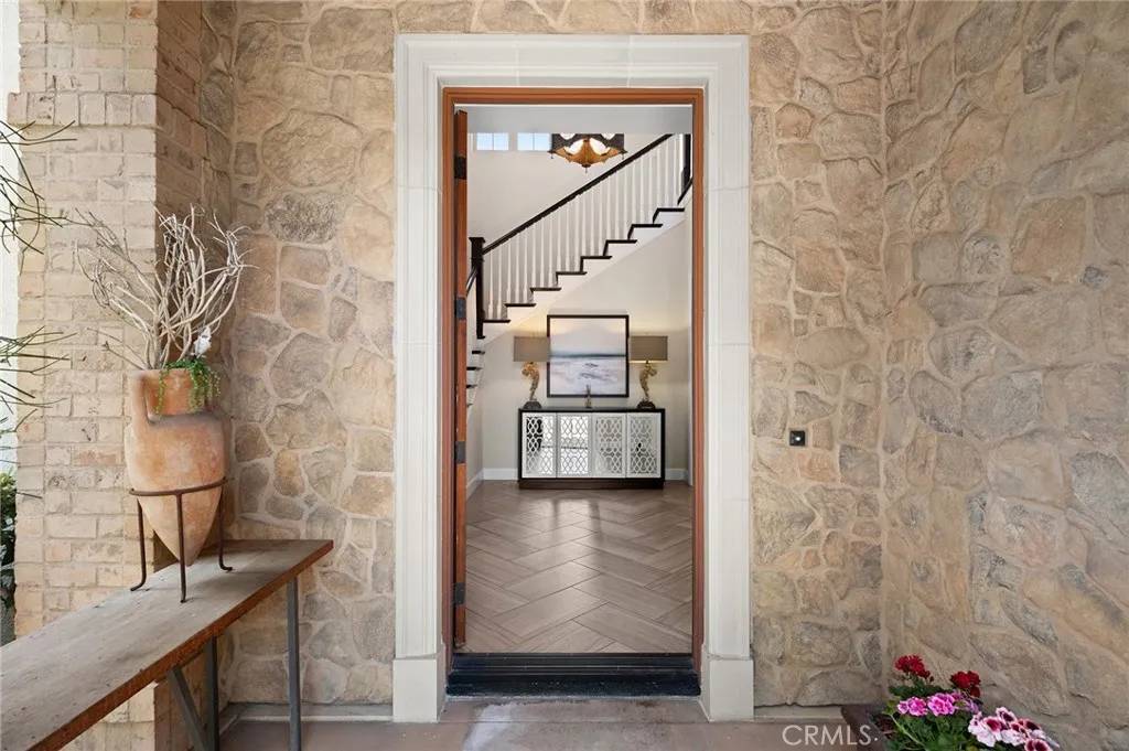 Irvine, CA 92602,95 Sunset Cove