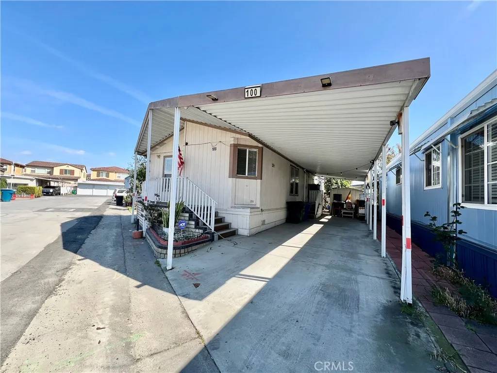 Westminster, CA 92683,9851 Bolsa #100