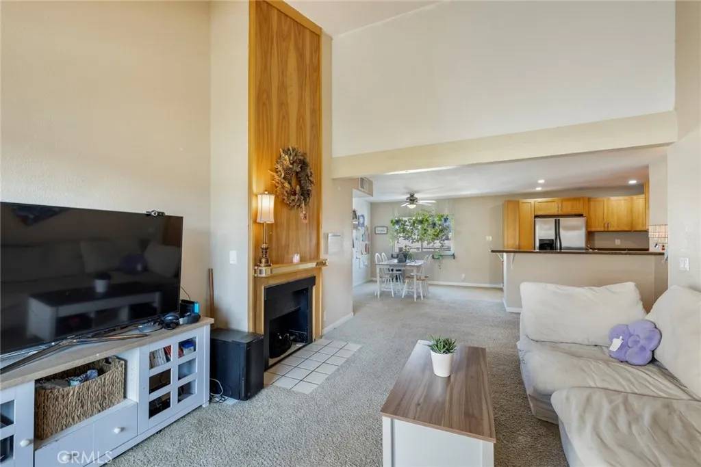 La Habra, CA 90631,1018 E La Habra Boulevard #238